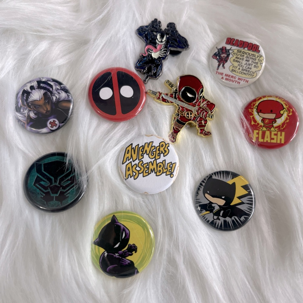 Marvel & DC Superhero Enamel Pin and Button Set